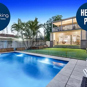 Manly Oasis, 5bd, 3 King Bd,pool Holiday home Brisbane